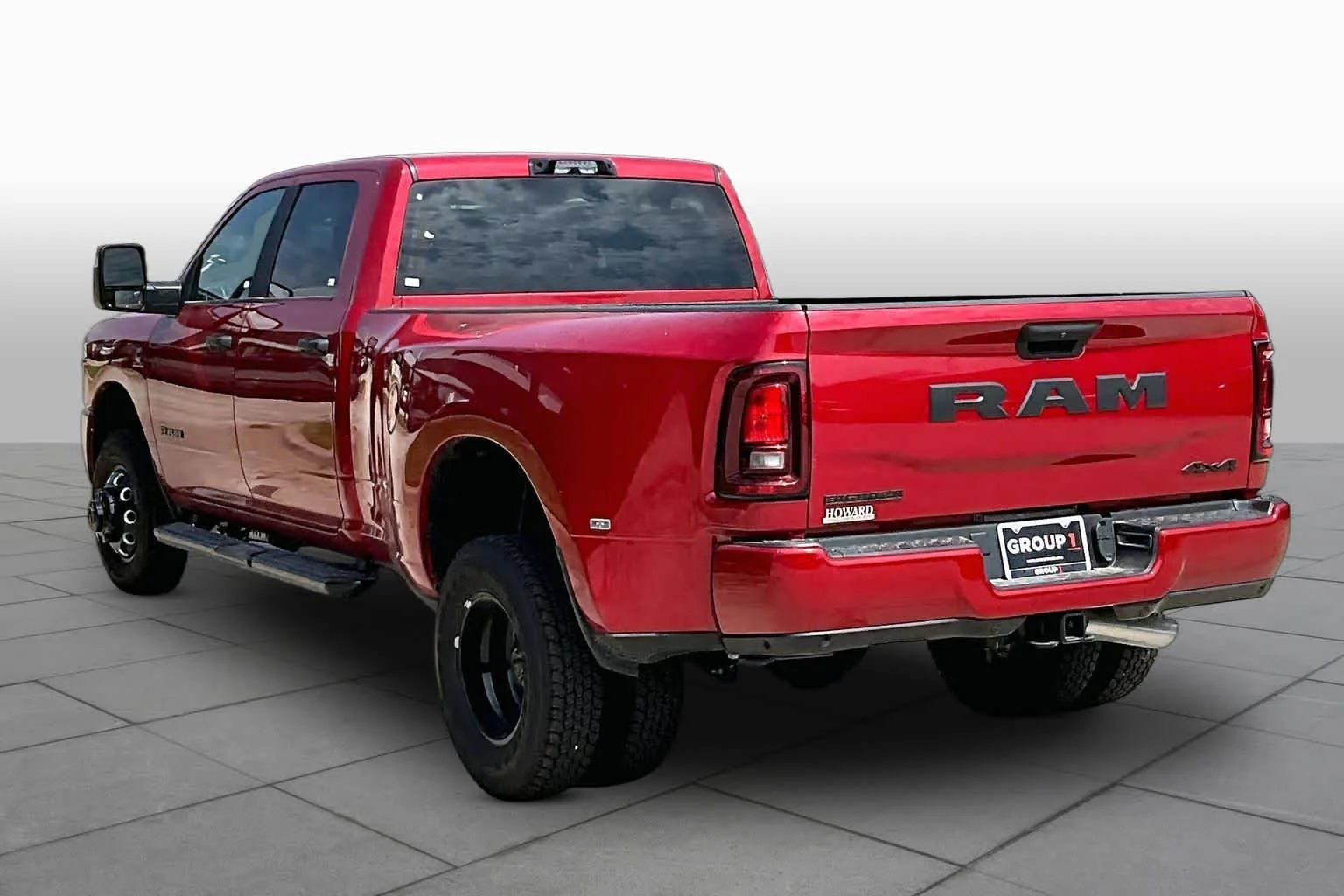 New 2026 Molten Red Pearl-Coat Exterior Paint RAM Big Horn image 13