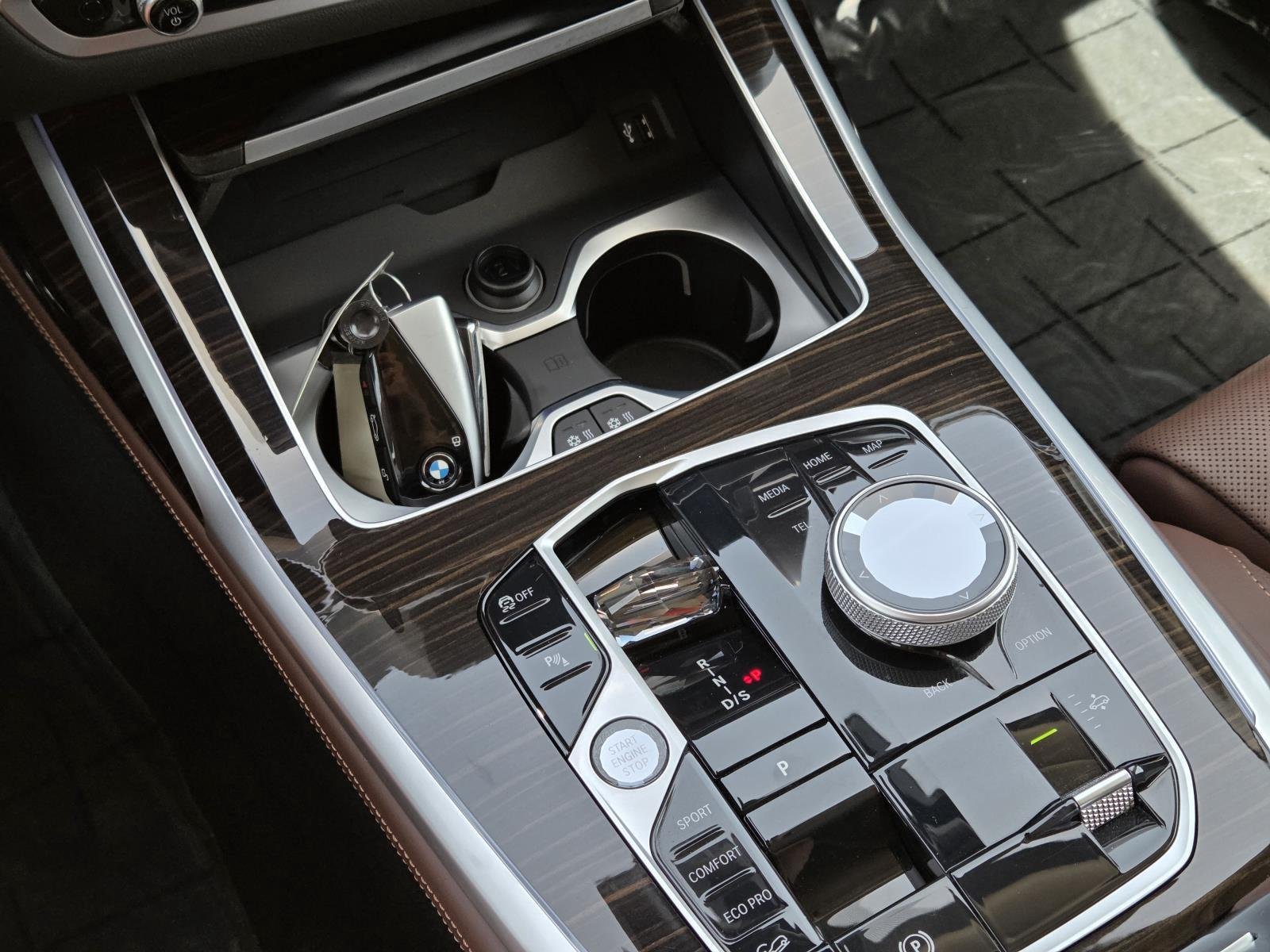 Used 2023 Black Sapphire Metallic BMW xDrive40i image 27