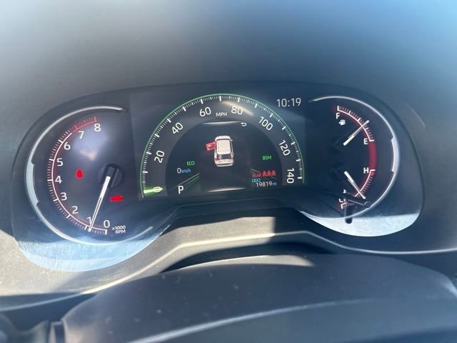Used 2024  Toyota XLE image 21