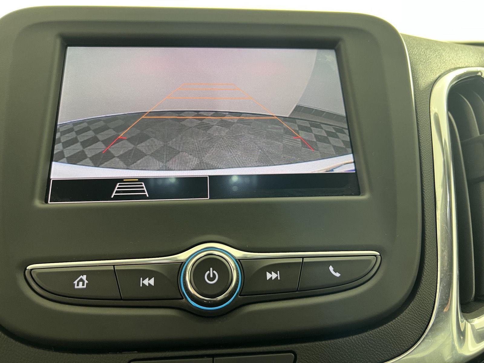 Used 2022 Summit White Chevrolet LS image 11