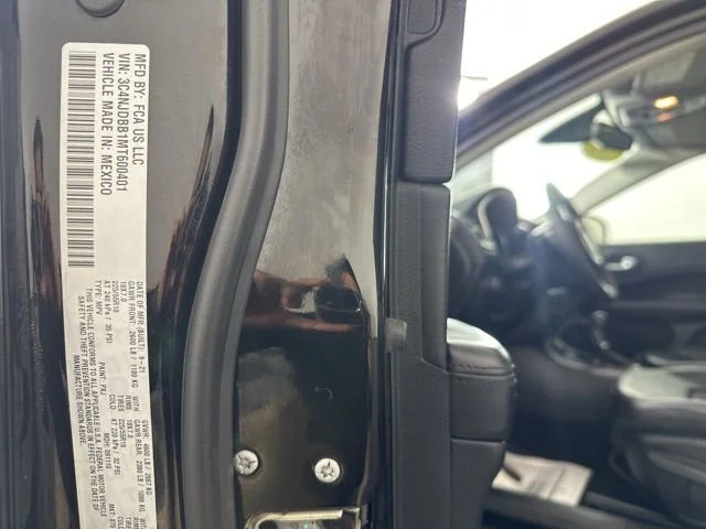 Used 2021 Black Jeep Altitude image 37