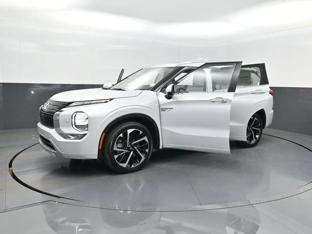New 2025 White Mitsubishi SEL S-AWC image 41