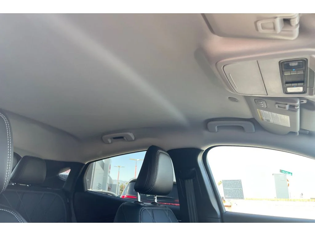 Used 2023 Grabber Blue Metallic Ford Select image 20