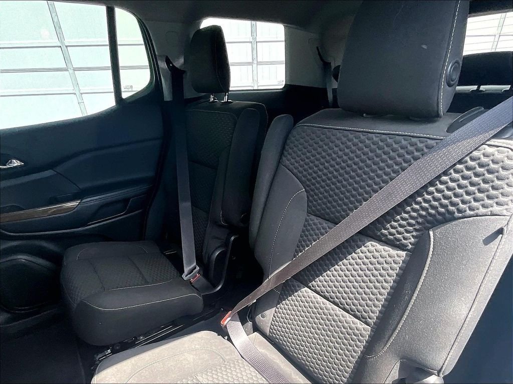 Used 2019 Summit White GMC SLE-2 image 15