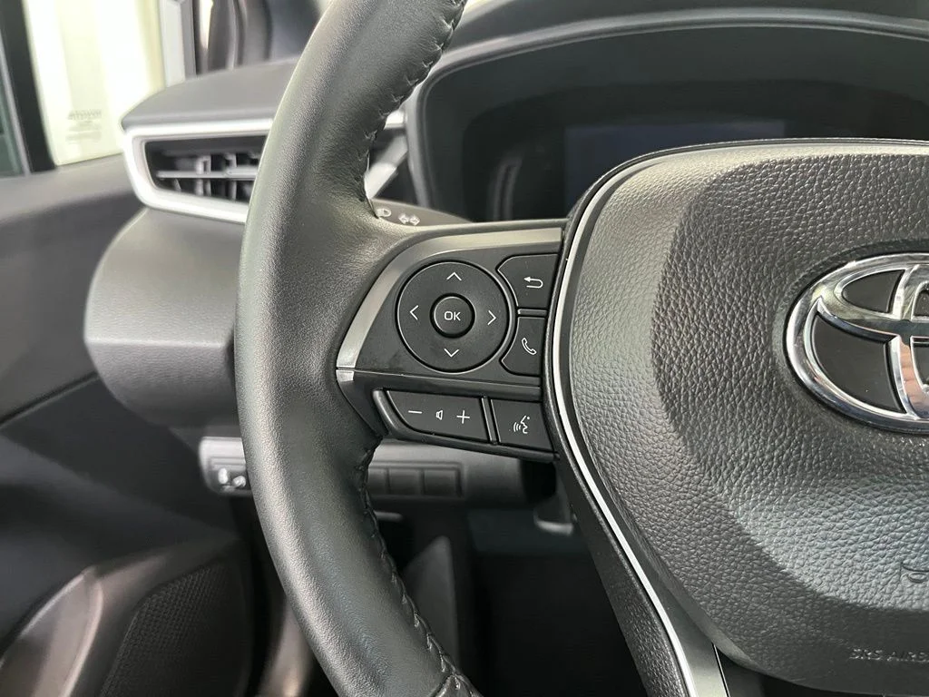 Used 2025 Silver Toyota SE image 7