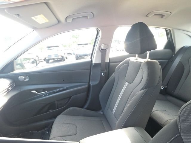 Used 2025 Gray Hyundai SE image 23