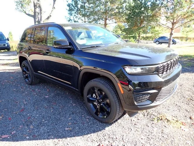 2025 Jeep Grand Cherokee Altitude - Photo 9