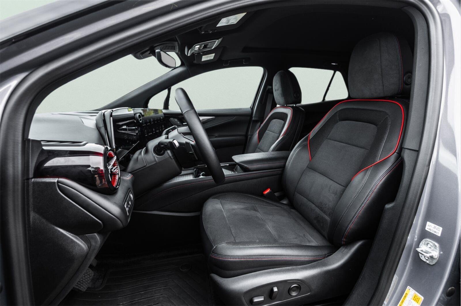 2025 Chevrolet Blazer EV RS - Photo 10