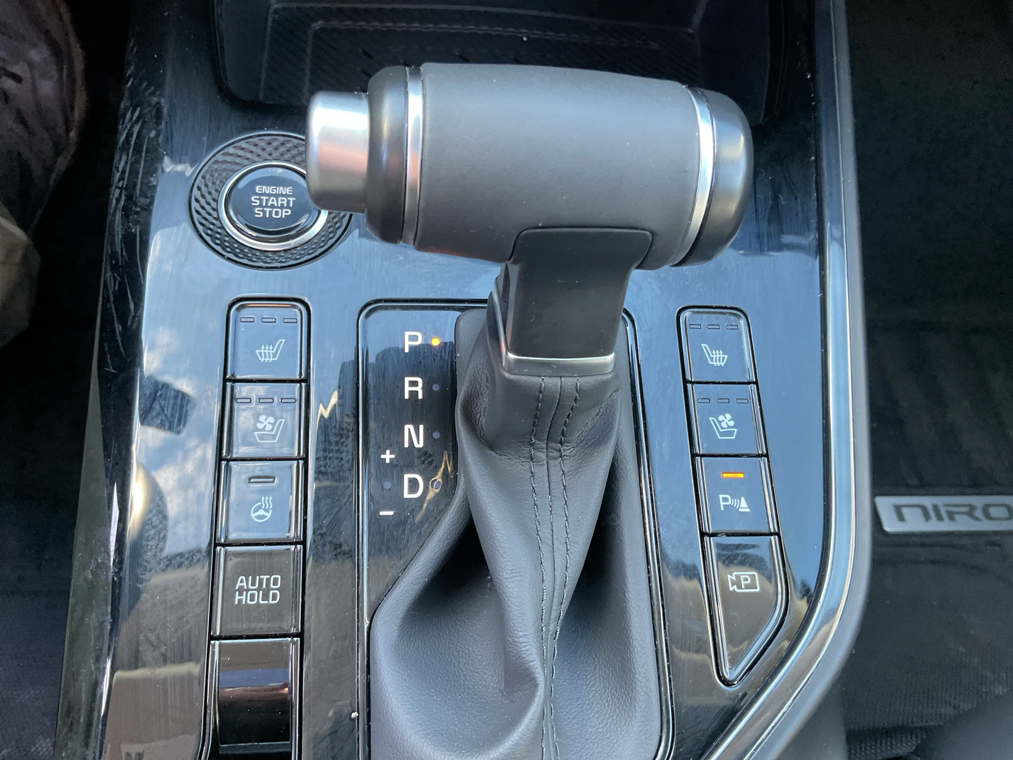 Certified Used 2025 Interstellar Gray Kia SX image 29