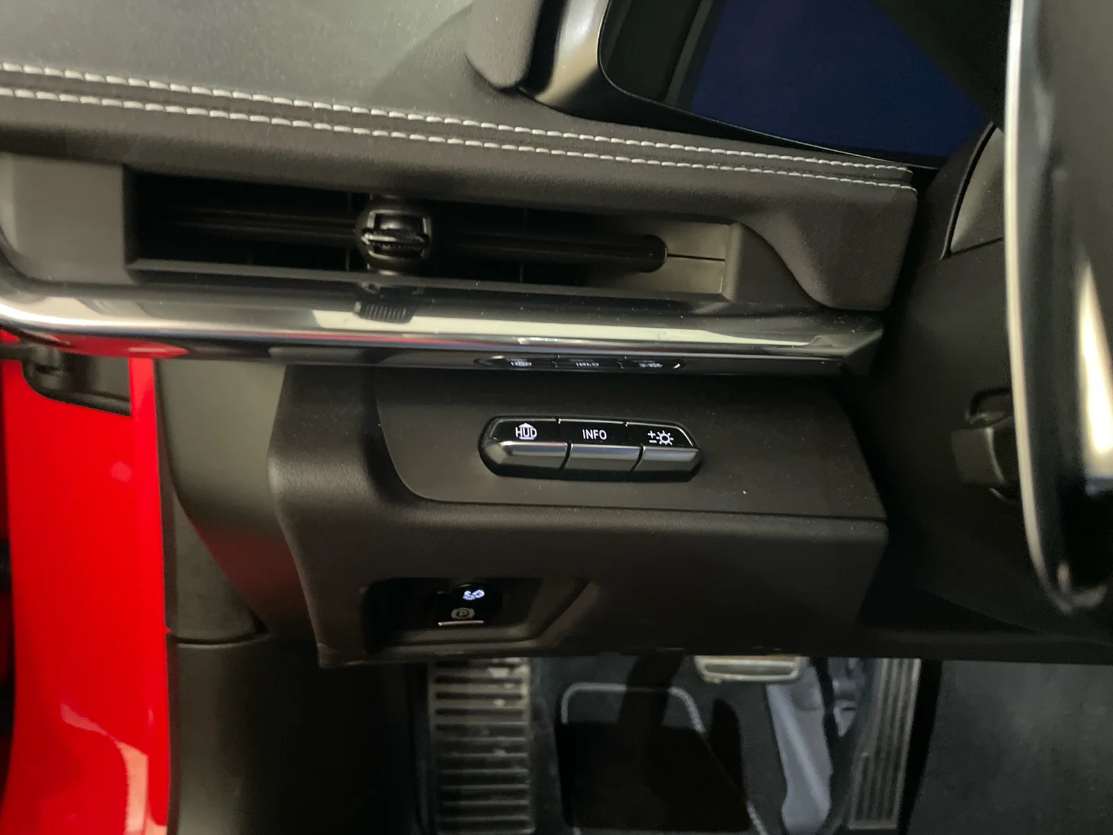 Used 2020 Torch Red Chevrolet 2LT image 12