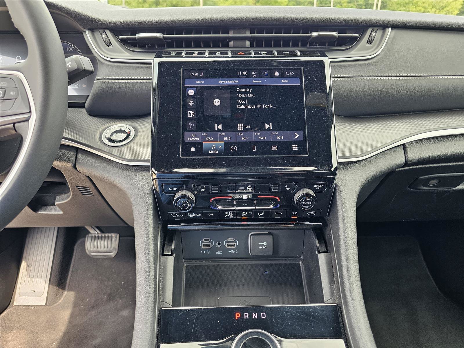 Used 2024 Silver Zynith Jeep Altitude image 24