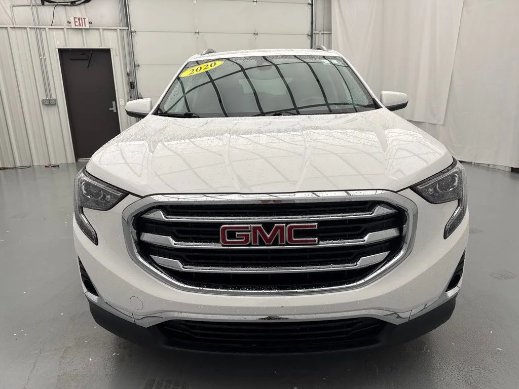 Used 2020 White GMC SLT image 2