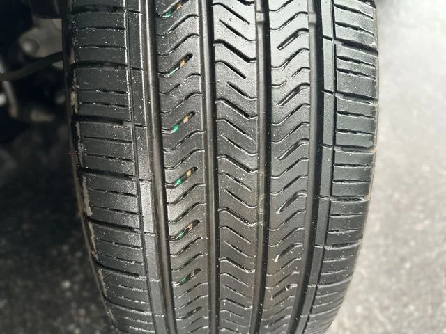 Used 2025 Black Mitsubishi ES image 11