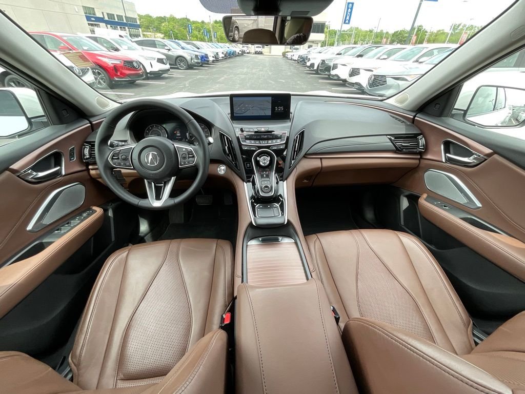 Used 2023  Acura Technology Package image 9