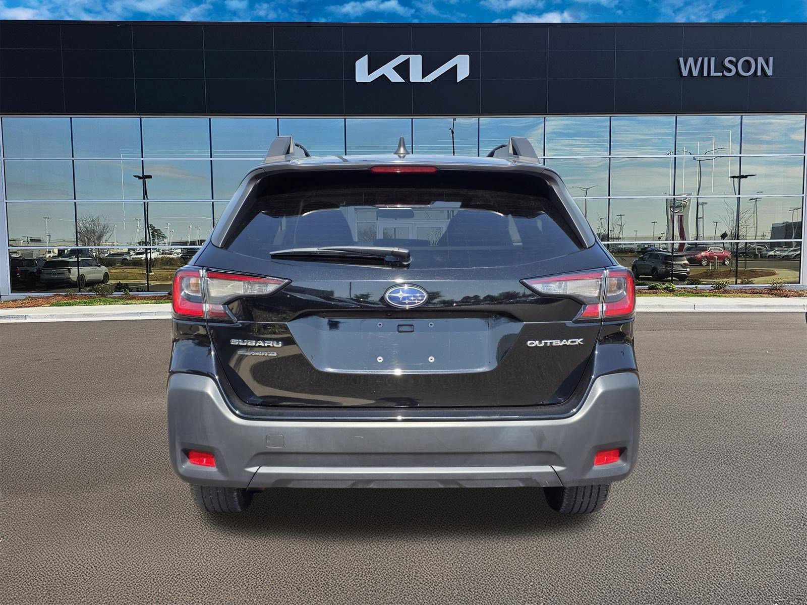 Used 2024 Crystal Black Silica Subaru Premium image 5