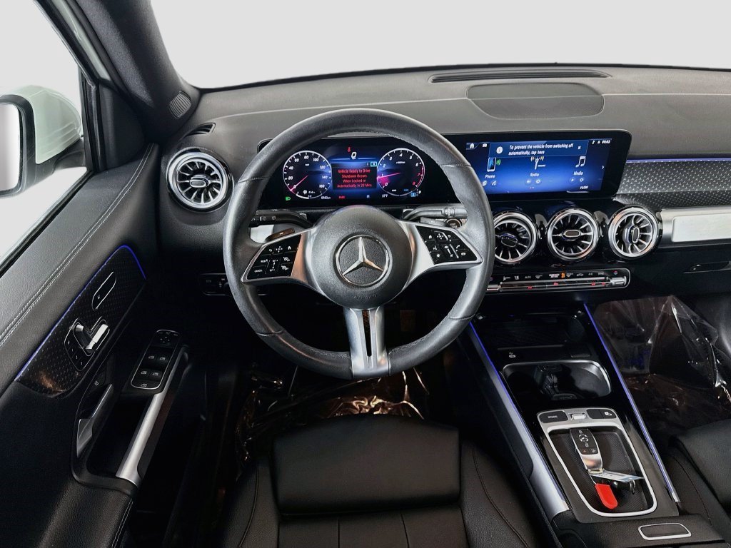 Used 2024 Polar White Mercedes-Benz GLB 250 image 13