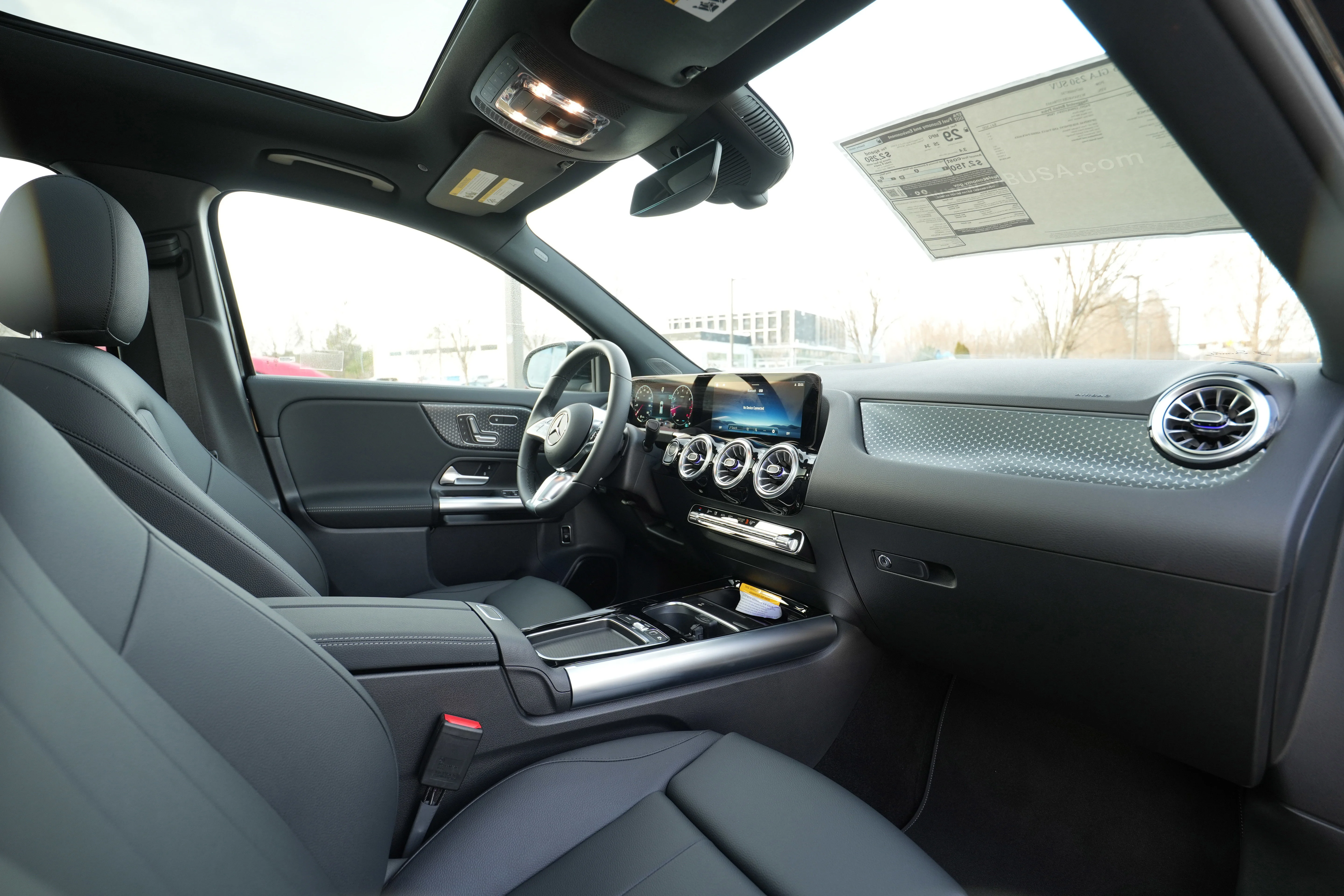 Used 2026 Black Mercedes-Benz GLA 250 image 43