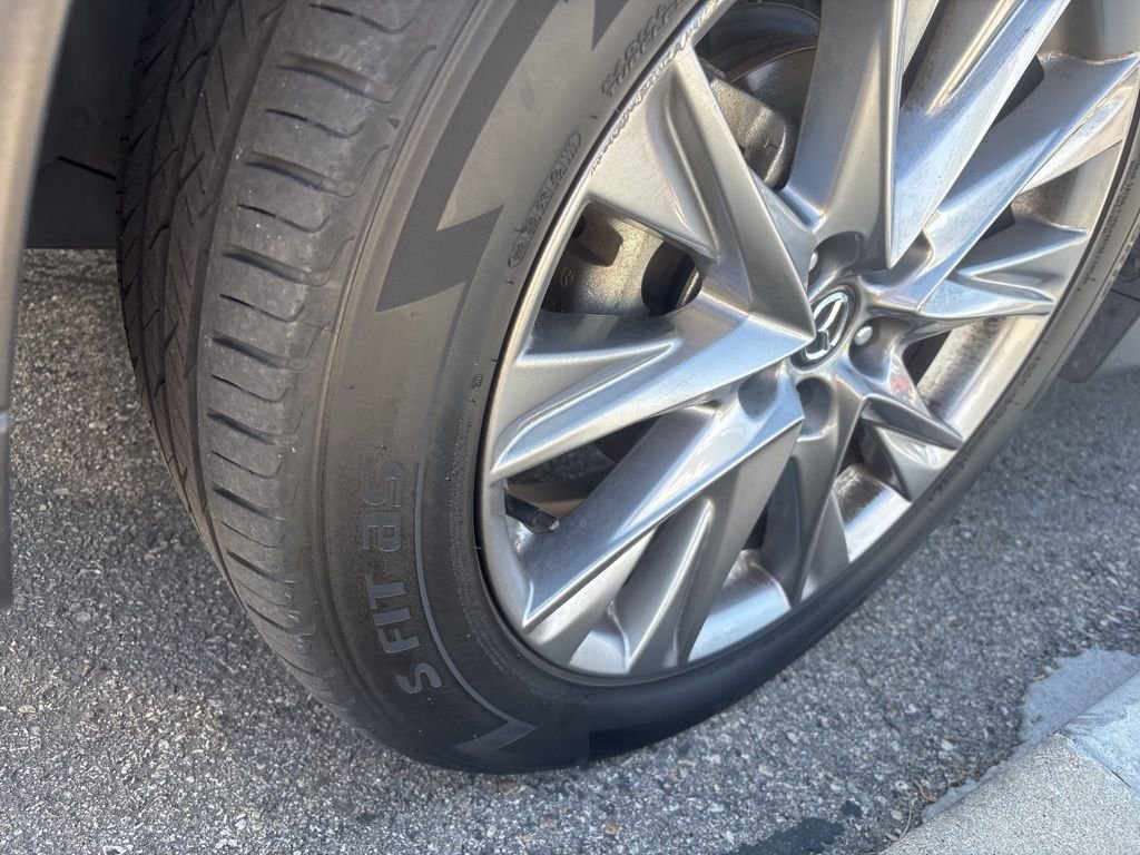 Used 2021 Black Mazda Grand Touring image 2