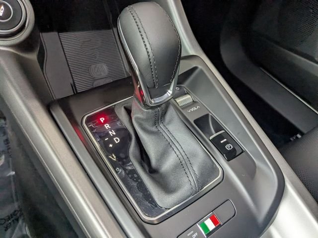 New 2025 Alfa Black Exterior Paint Alfa Romeo Base image 7