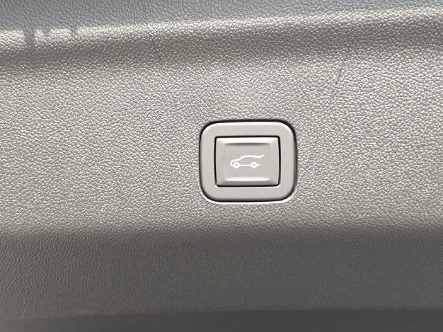 2027 Chevrolet Tahoe RST - Photo 8