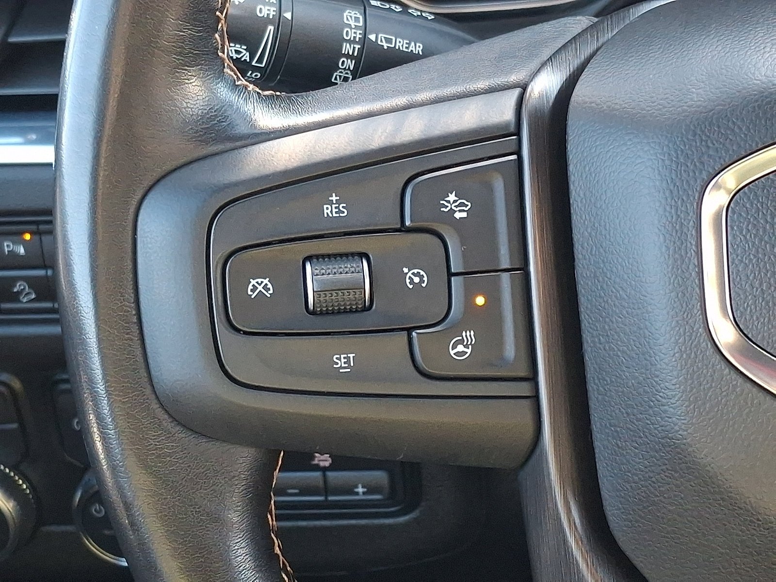 2021 GMC Yukon XL AT4 - Photo 26