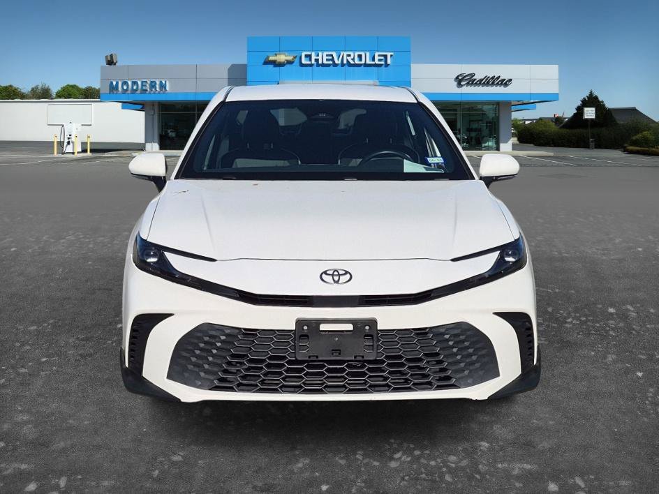 Used 2025 White Toyota LE image 8