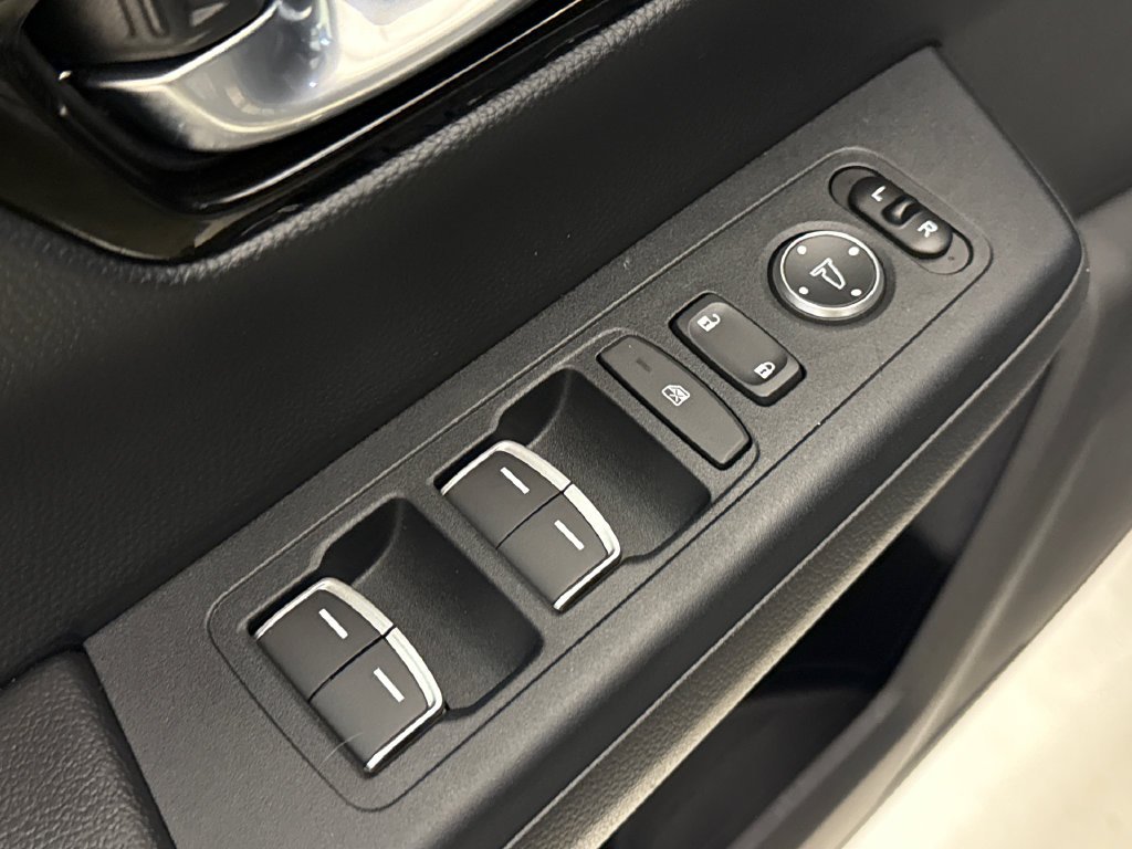 2025 Honda CR-V Sport Touring - Photo 21