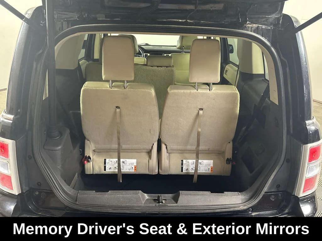 Used 2018 Black Ford SEL image 11