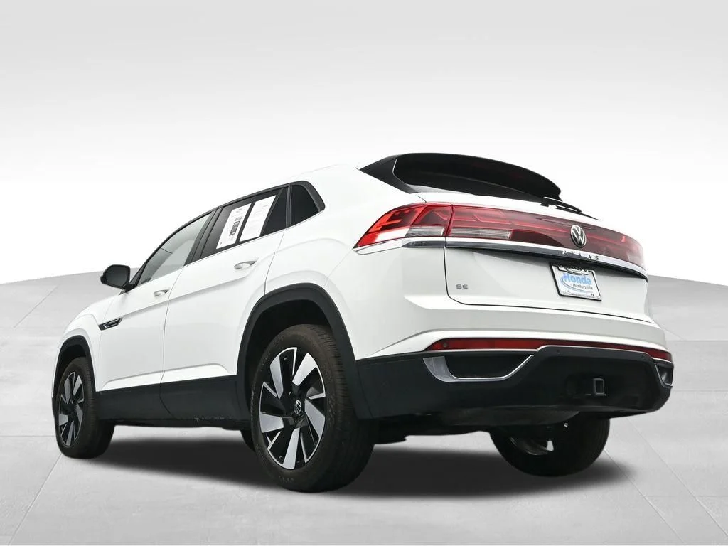 2025 Volkswagen Atlas Cross Sport SE w/Tech - Photo 39