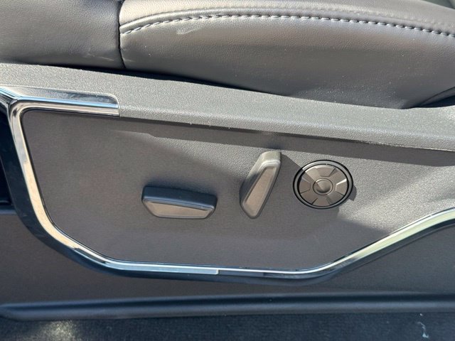 New 2027 Star White Metallic Tri-Coat Ford F-250® Platinum® image 15