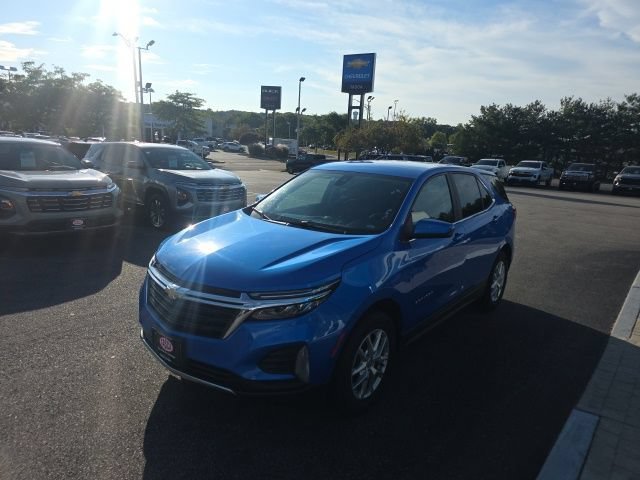 Used 2024 Riptide Blue Metallic Chevrolet LT image 3