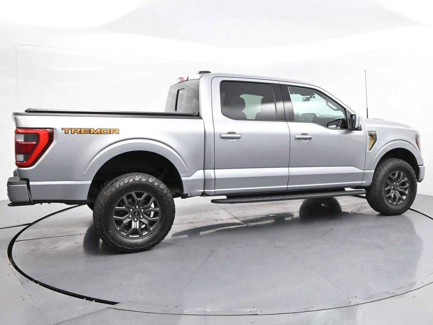 Used 2023 Iconic Silver Ford Tremor image 8