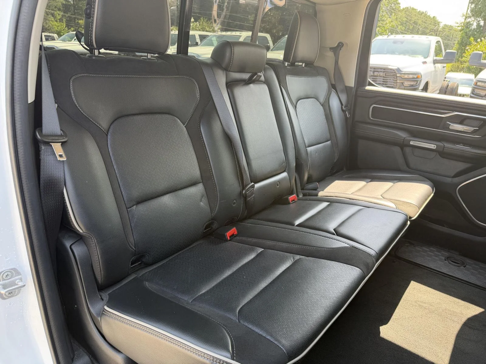 Used 2022 Bright White Clearcoat Ram Laramie image 19