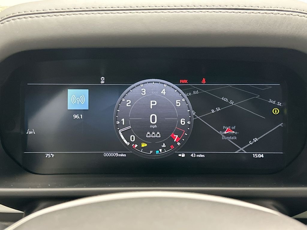 New 2026 Carpathian Grey Prem Met Land Rover X-Dynamic SE image 16