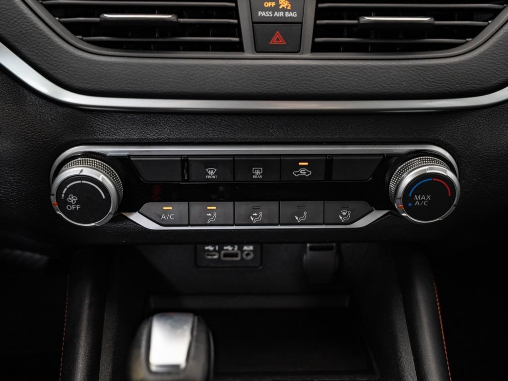 Used 2019 Super Black Nissan 2.5 SR image 34