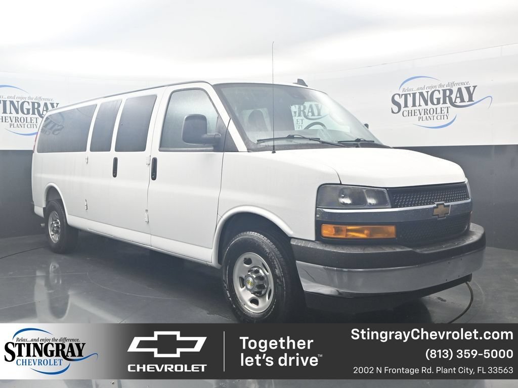 2025 Chevrolet Express Passenger LT