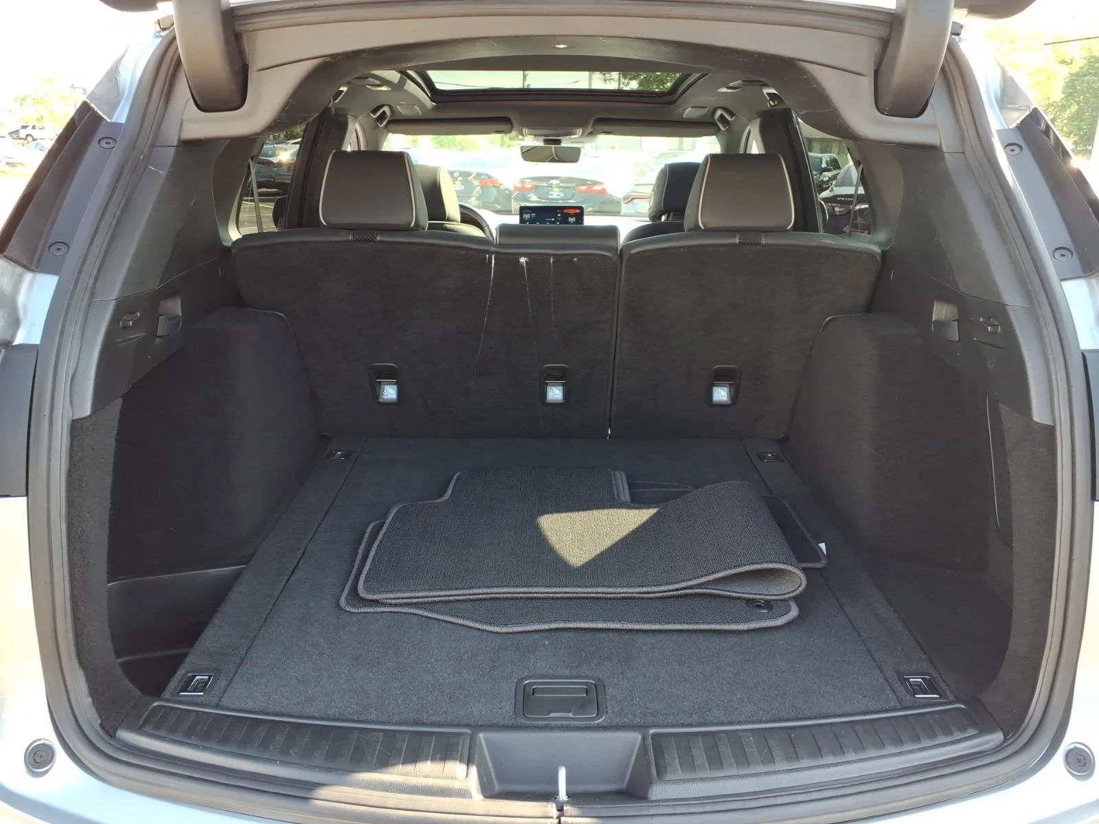 Used 2021 Silver Acura w/A-Spec Package image 14