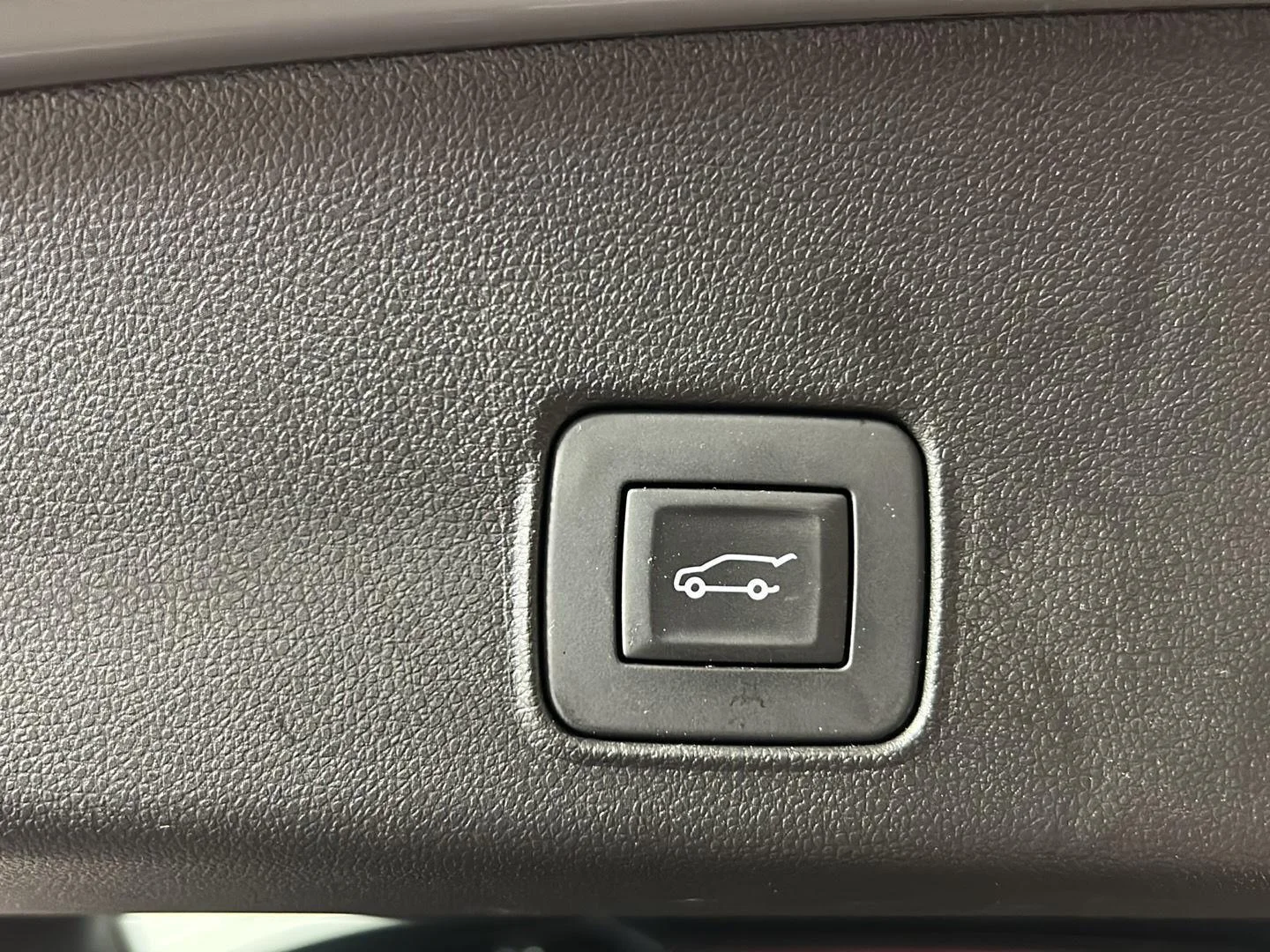 Used 2025 Sterling Gray Metallic Chevrolet RS image 8