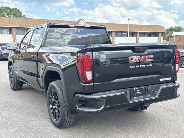 Used 2024 Onyx Black GMC Elevation image 10