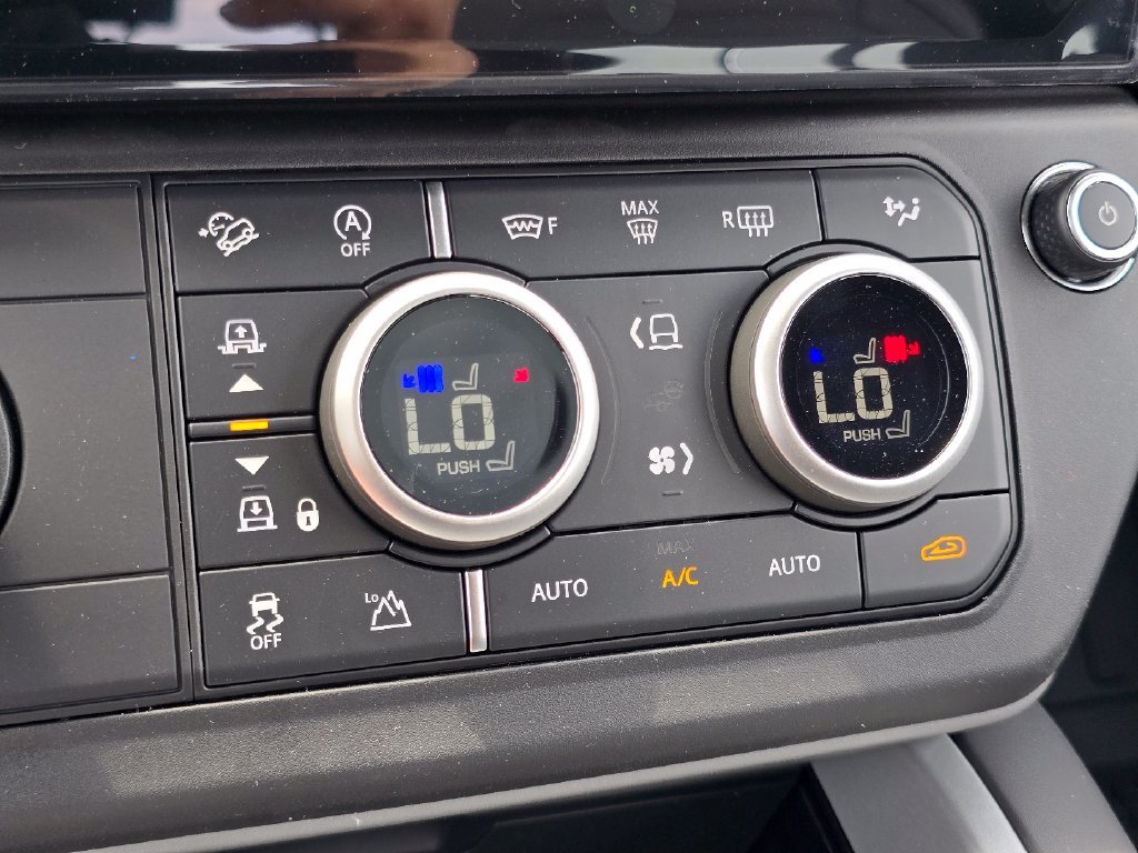 New 2026 Eiger Grey Jaguar P250 R-Dynamic S image 6