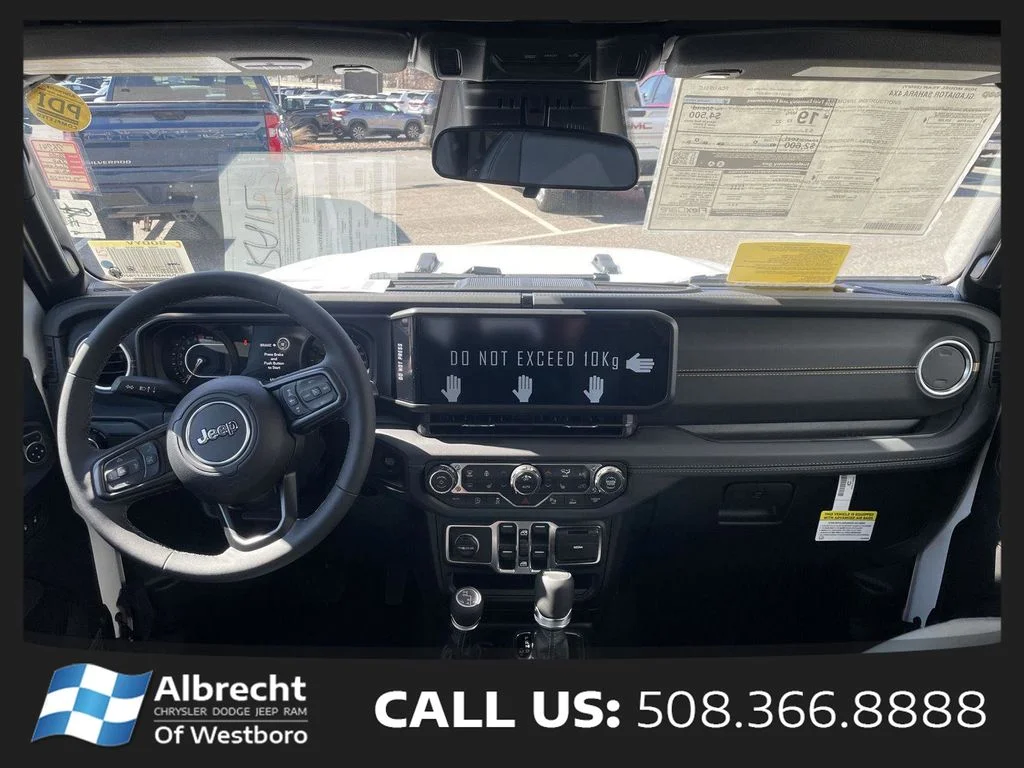 New 2026 Bright White Clear-Coat Exterior Paint Jeep Sahara image 18