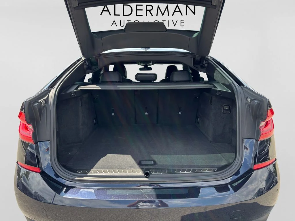 Used 2018 Black BMW 640 Gran Turismo i xDrive image 19