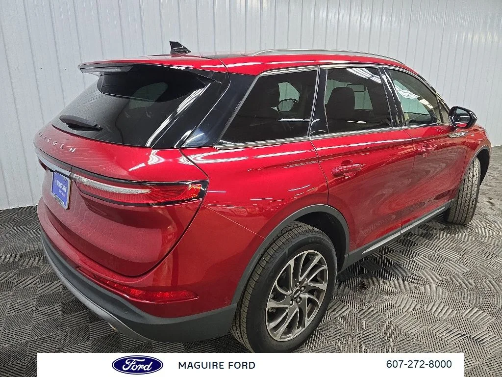 Used 2022 Red Lincoln Standard image 12