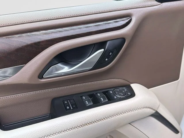 Used 2022 White GMC Denali image 21