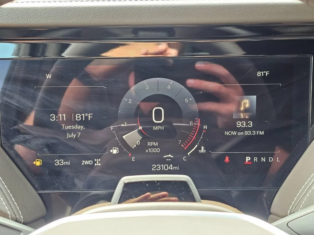 Used 2025 Downpour Metallic GMC Elevation image 30