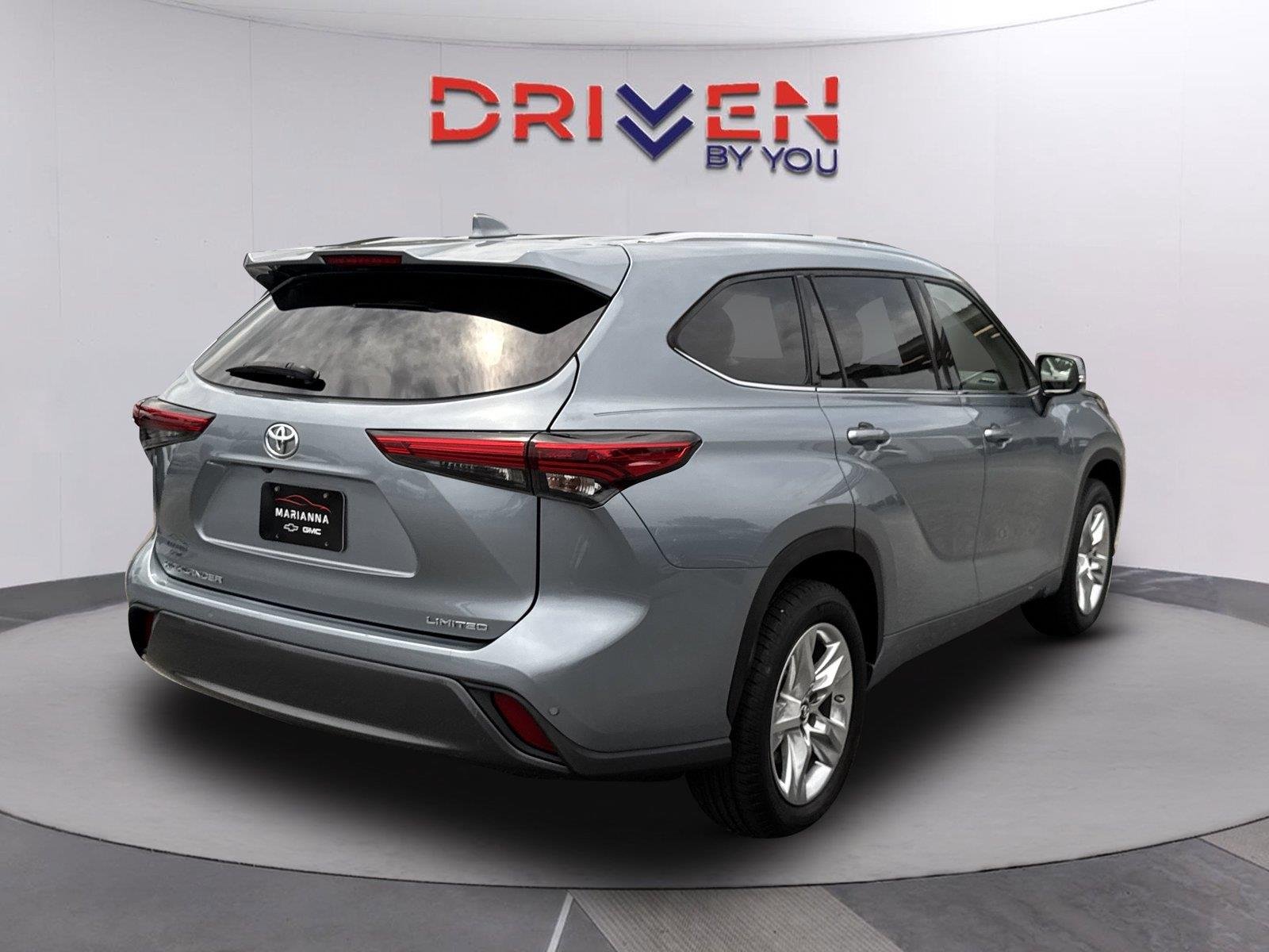 Used 2021 Moondust Toyota Limited image 4