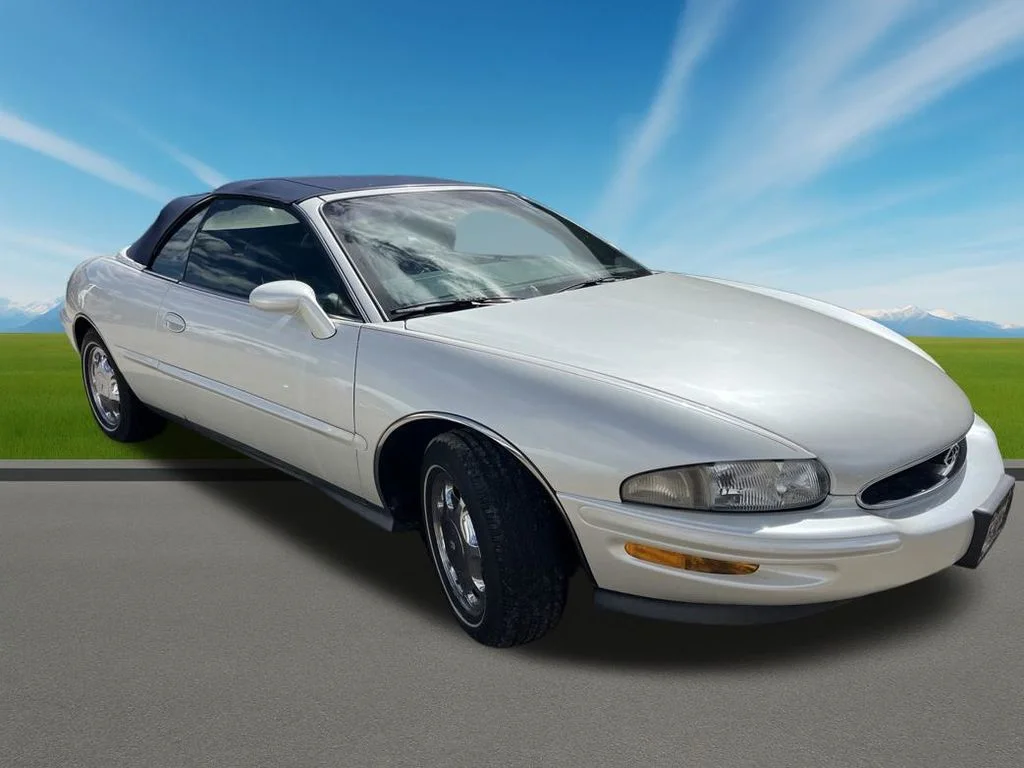 Used 1996  Buick Base image 3