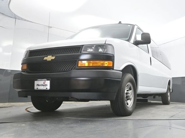 Used 2024 White Chevrolet LS image 33