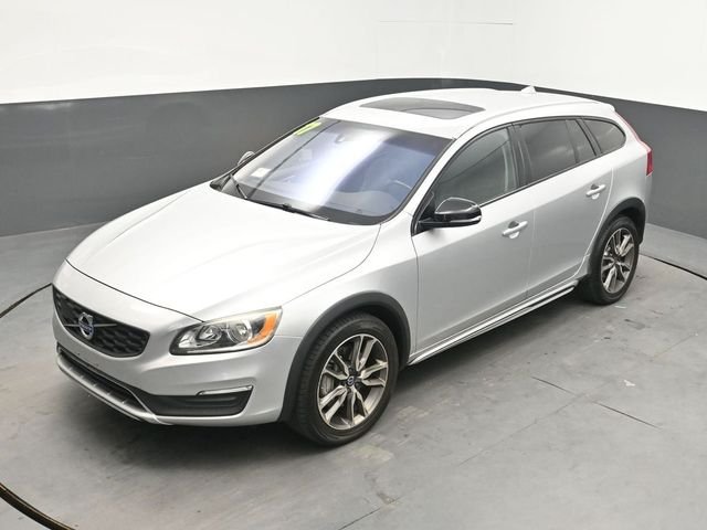 Used 2017 Silver Volvo T5 image 25