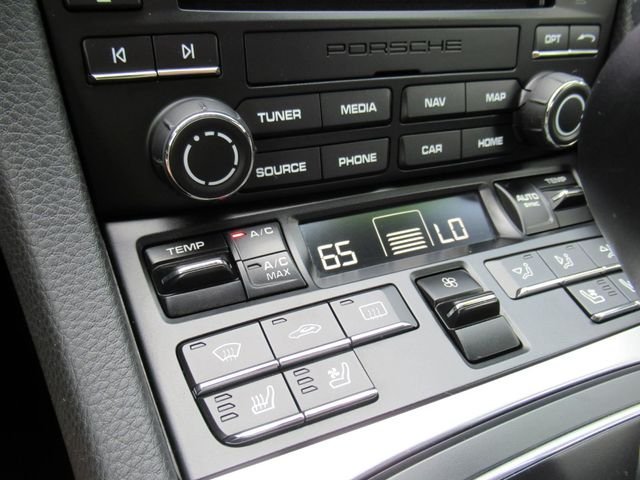 Used 2019 Blue Porsche Base image 29